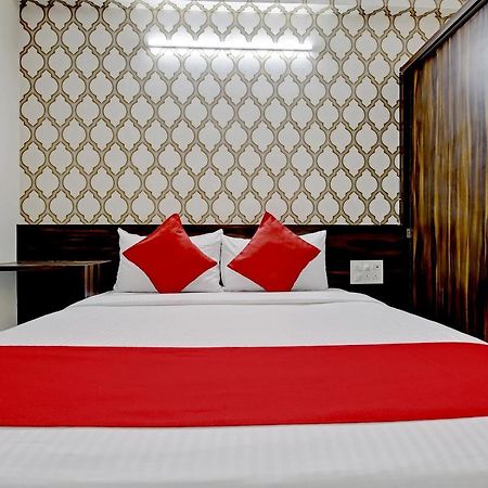 Oyo Flagship Varcity Pearl Near Nexus Mall Koramangala Бангалор Экстерьер фото