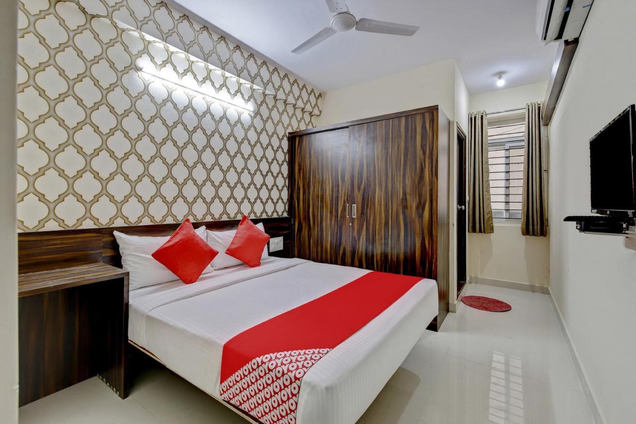 Oyo Flagship Varcity Pearl Near Nexus Mall Koramangala Бангалор Экстерьер фото